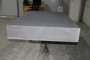 [大理石平臺]如今為什么流行使用大理石平臺等作為精密量具？